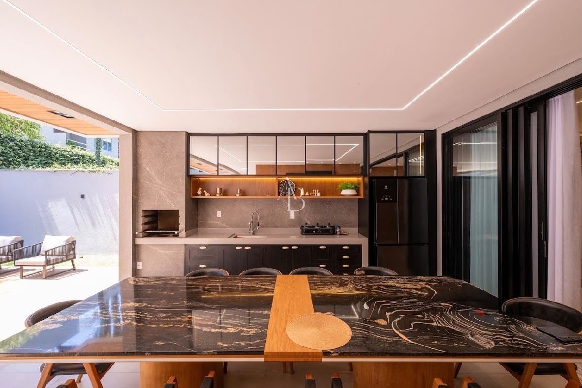 Luxo e exclusividade no Alphaville Araguaia | Incrível Sobrado Triplex - Foto 6